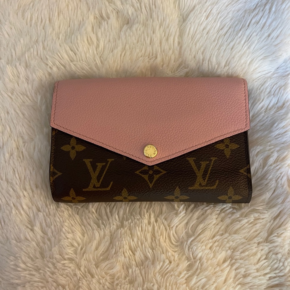Louis Vuitton Monogram Pallas Compact Wallet Rose Poudre